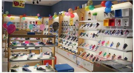 七波輝終端革新 鄭州開(kāi)啟多店復(fù)制新階段，引領(lǐng)鞋服零售轉(zhuǎn)型